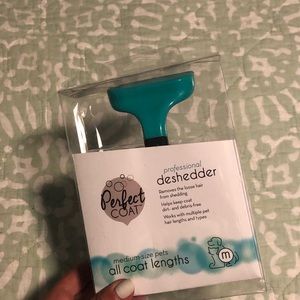 NWT Perfect Coat Dog Deshedder